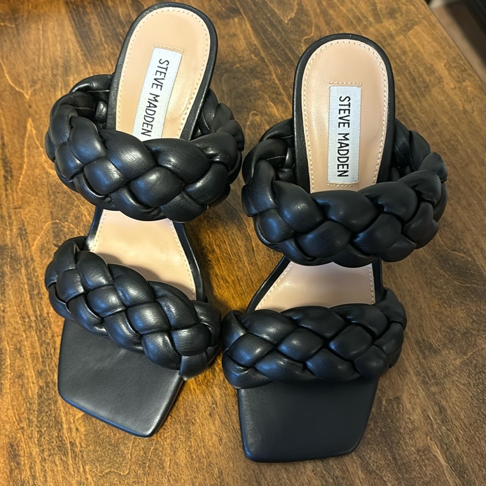 Steve Madden Kenley heels.